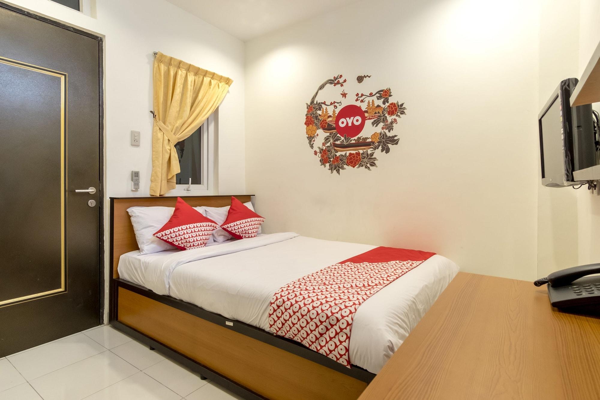Oyo 294 Andrea Residence Syariah Medan Esterno foto