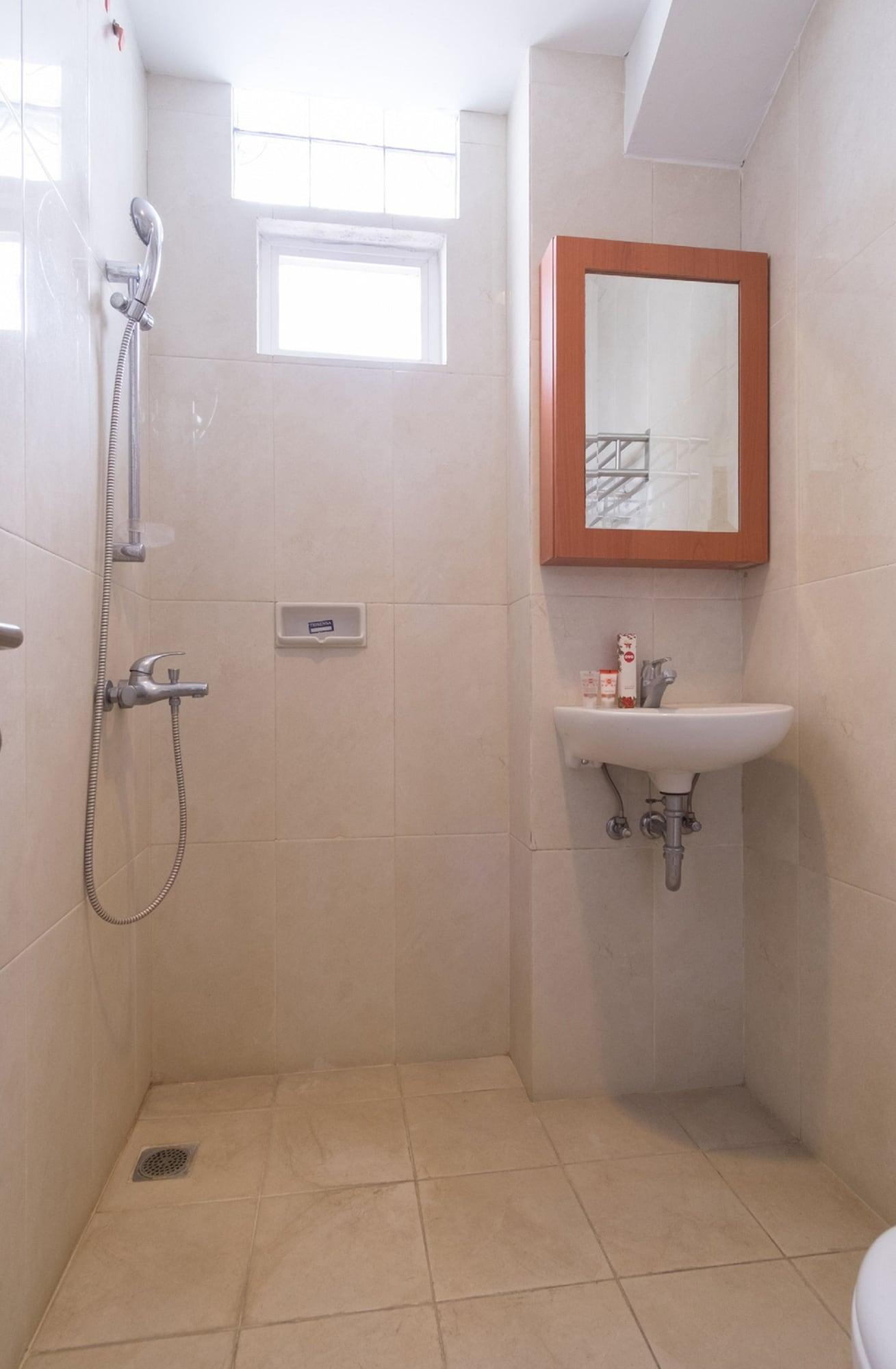 Oyo 294 Andrea Residence Syariah Medan Esterno foto