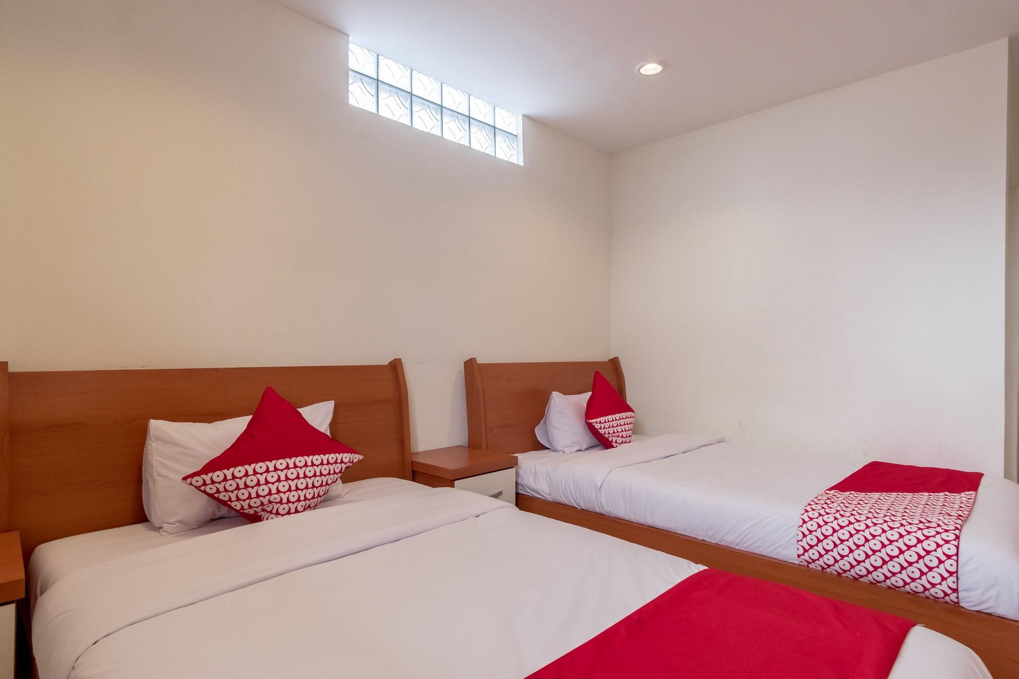 Oyo 294 Andrea Residence Syariah Medan Esterno foto