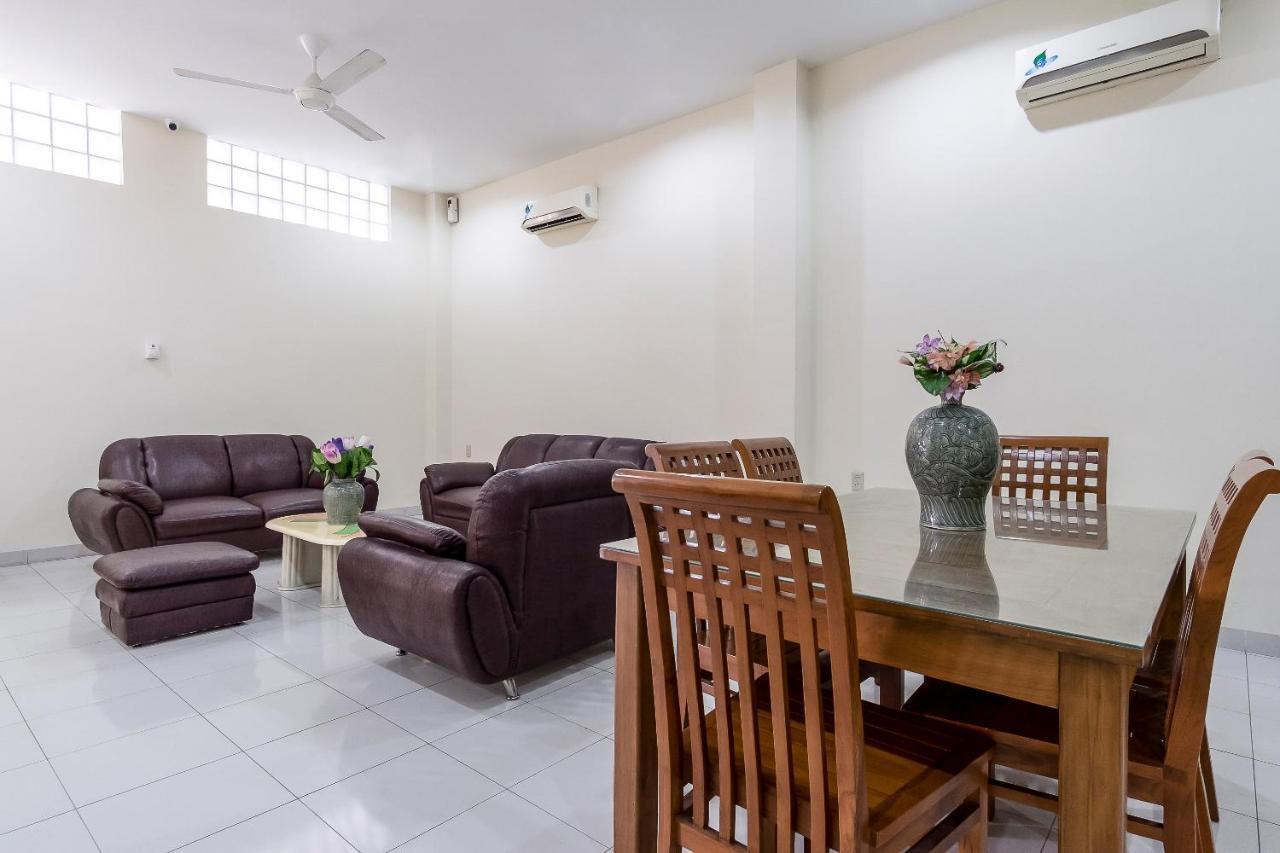 Oyo 294 Andrea Residence Syariah Medan Esterno foto